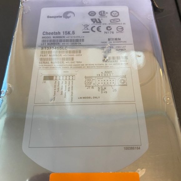 ST373455LC, 3LQ,PN 9Z3006-002, FW 0003, Seagate 73.4G SCS 3.5 Hard Drive - Picture 2 of 4